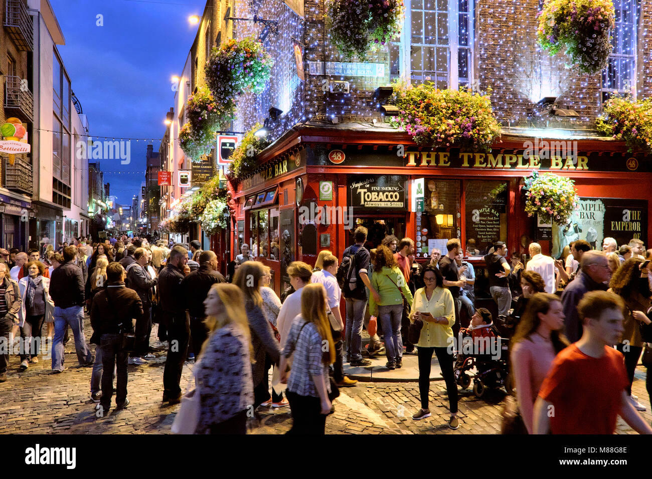 Temple Bar, Dublin at night